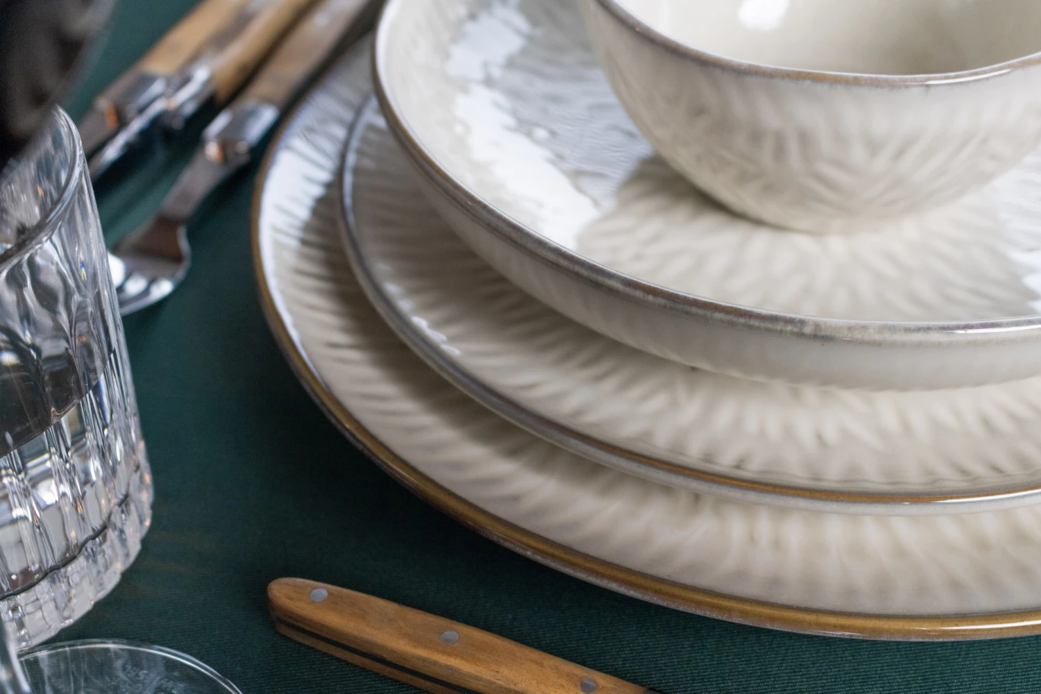 Jay Hill Kom Jersey ø 12 cm / 350 ml Jay Hill Kom Jersey ø 12 Cm / 350 Ml -Praktische Winkel Voor Keukenbenodigdheden 12 8720955225120 6 Jay Hill jersey servies sfeer 5