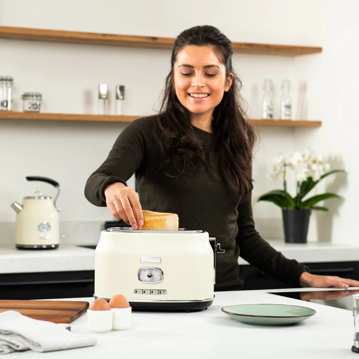 Westinghouse Retro Waterkoker + Broodrooster 2 Sleuven - Wit Westinghouse Retro Waterkoker + Broodrooster 2 Sleuven - Wit -Praktische Winkel Voor Keukenbenodigdheden