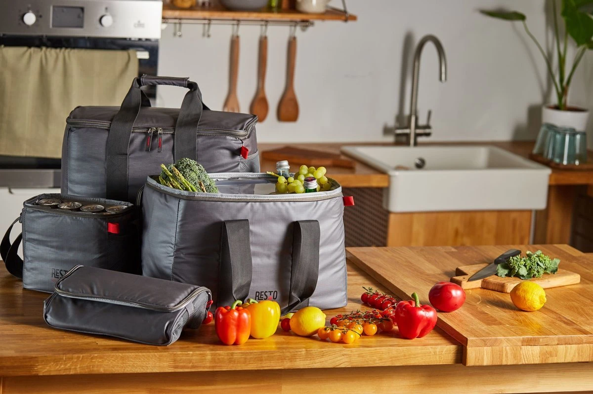 Resto Kitchenware Koeltasset Polis - Donkergrijs - 23 + 30 Liter Resto Kitchenware Koeltasset Polis - Donkergrijs - 23 + 30 Liter -Praktische Winkel Voor Keukenbenodigdheden 1200x799 8