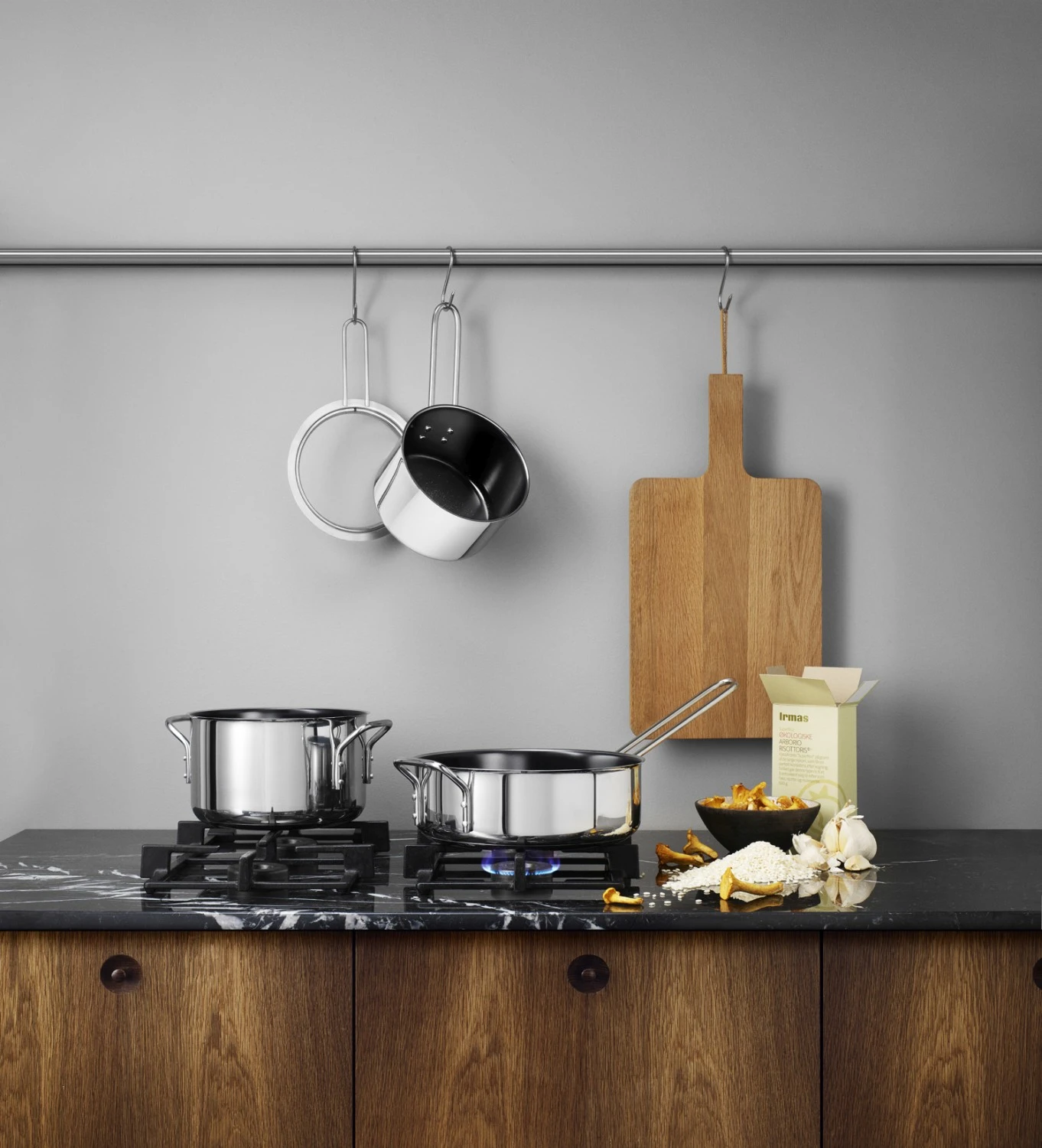 Eva Solo Kookpan RVS Line Ceramic - ø 20 cm / 3.6 liter Eva Solo Kookpan RVS Line Ceramic - ø 20 Cm / 3.6 Liter -Praktische Winkel Voor Keukenbenodigdheden 212418 212422 212436 212424 Eva Trio Stainless steel ceramic coating 2 1