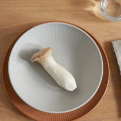 Thomas Kleine Kom Clay Smoke ø 13 Cm / 450 Ml 8 Thomas Kleine Kom Clay Smoke ø 13 Cm / 450 Ml -Praktische Winkel Voor Keukenbenodigdheden 21740 227075 60227 m 36