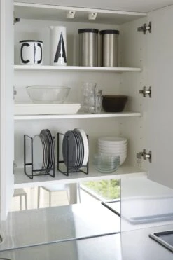 Yamazaki Organiser Tower Zwart 4 Yamazaki Organiser Tower Zwart -Praktische Winkel Voor Keukenbenodigdheden 2269 TOWER DISH ORGANIZER BK 02 1000x