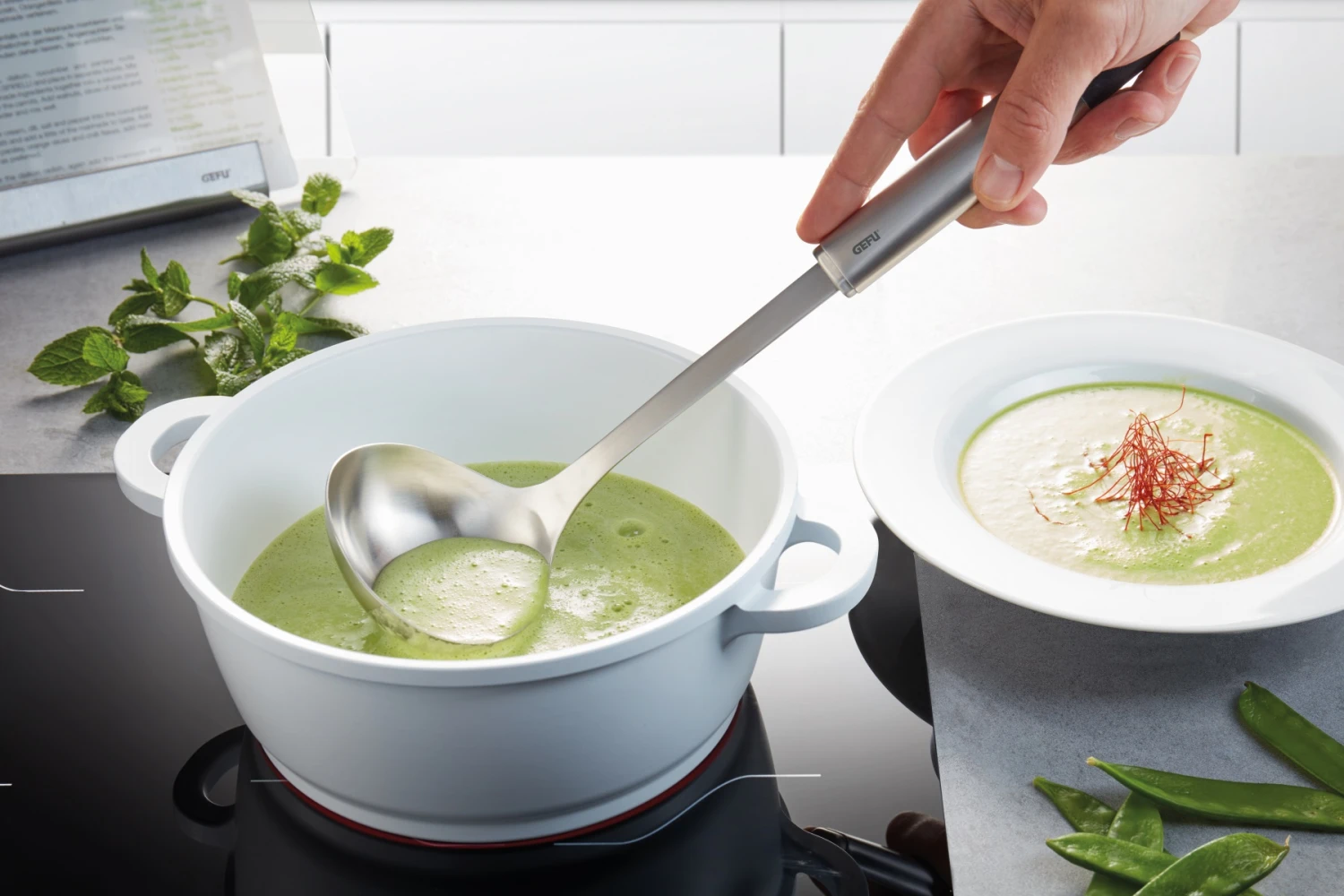 Gefu Soeplepel Primeline 33.5 cm Gefu Soeplepel Primeline 33.5 Cm -Praktische Winkel Voor Keukenbenodigdheden 29211 gefu schoepfloeffel primeline 02