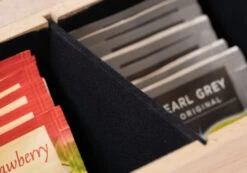 Sakura Tea Theedoos - Hout - 6-vaks - Met Fluweel - 43 X 9 Cm 6 Sakura Tea Theedoos - Hout - 6-vaks - Met Fluweel - 43 X 9 Cm -Praktische Winkel Voor Keukenbenodigdheden 5 detail 6 lang hout 1