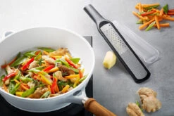 Gefu Rasp Fijn & Grof Rafino 6 Gefu Rasp Fijn & Grof Rafino -Praktische Winkel Voor Keukenbenodigdheden 50480 gefu fein und grobreibe rafino 003