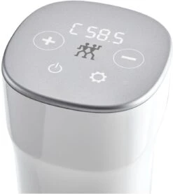 Zwilling Sous Vide Stick Enfinigy - Nauwkeurige Temperatuurinstelling - IPX7 Waterproof - Zilver/Wit 5 Zwilling Sous Vide Stick Enfinigy - Nauwkeurige Temperatuurinstelling - IPX7 Waterproof - Zilver/Wit -Praktische Winkel Voor Keukenbenodigdheden 531028000 4