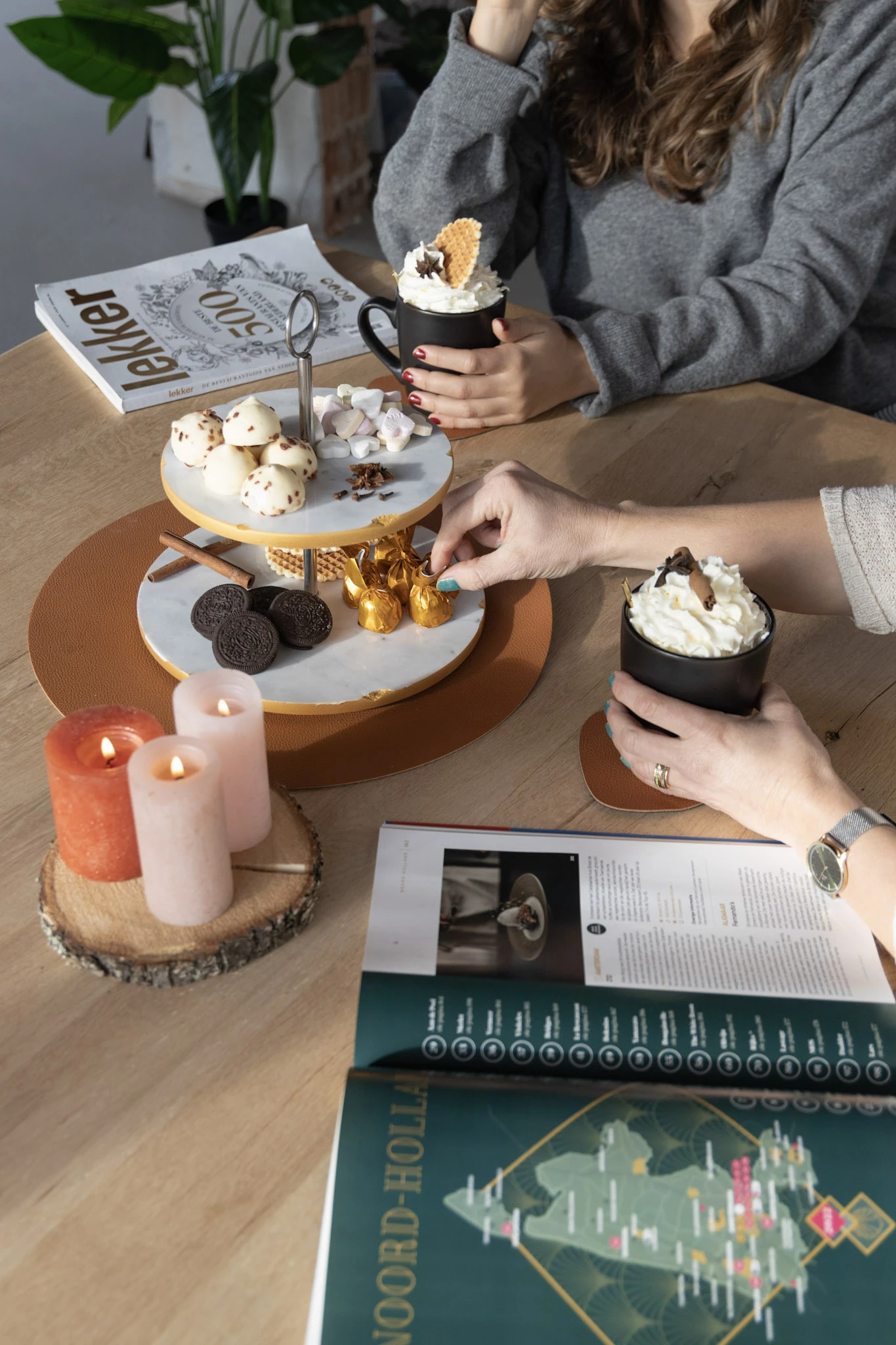 Jay Hill Etagere Marmer Goud 2-Laags Jay Hill Etagere Marmer Goud 2-Laags -Praktische Winkel Voor Keukenbenodigdheden 6 8720812849278 4