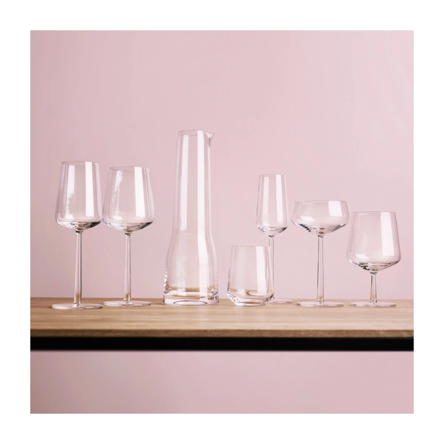 Iittala Champagneglazen Essence - 210 ml - 2 stuks Iittala Champagneglazen Essence - 210 Ml - 2 Stuks -Praktische Winkel Voor Keukenbenodigdheden 6411929505806 1