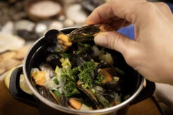 Anovi Mosselbestek - Verguld - 2-delig 4 Anovi Mosselbestek - Verguld - 2-delig -Praktische Winkel Voor Keukenbenodigdheden 8 Mosselen Anovi 8 1