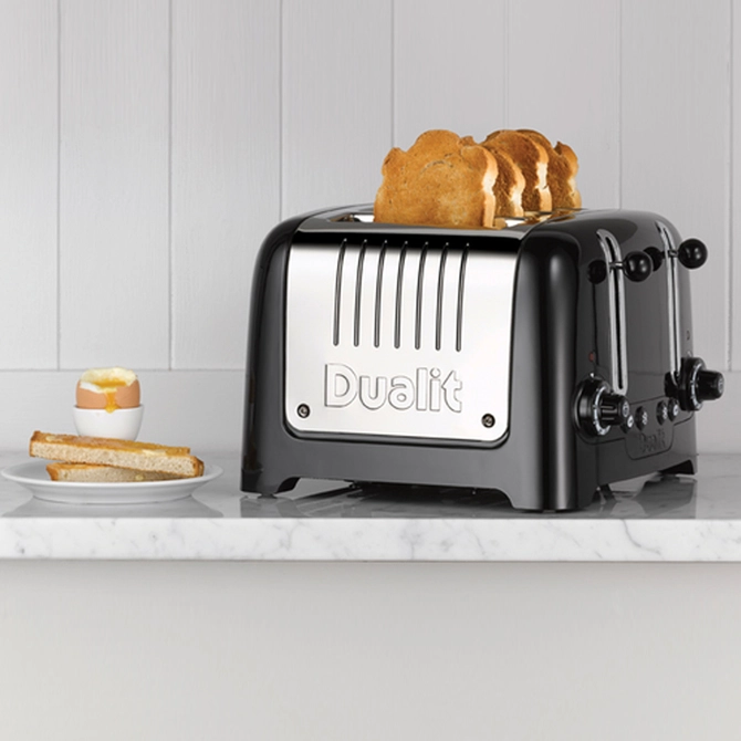 Dualit Broodrooster Lite - 4 sleuven - black - D46225 Dualit Broodrooster Lite - 4 Sleuven - Black - D46225 -Praktische Winkel Voor Keukenbenodigdheden 85956 architect toaster panel packs powder lifestyle web
