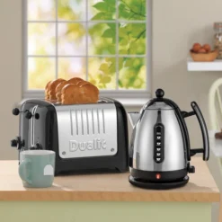 Dualit Broodrooster Lite - 4 Sleuven - Black - D46225 6 Dualit Broodrooster Lite - 4 Sleuven - Black - D46225 -Praktische Winkel Voor Keukenbenodigdheden 85957 lite jug kettle4 toaster 4 slot black lifestyle web