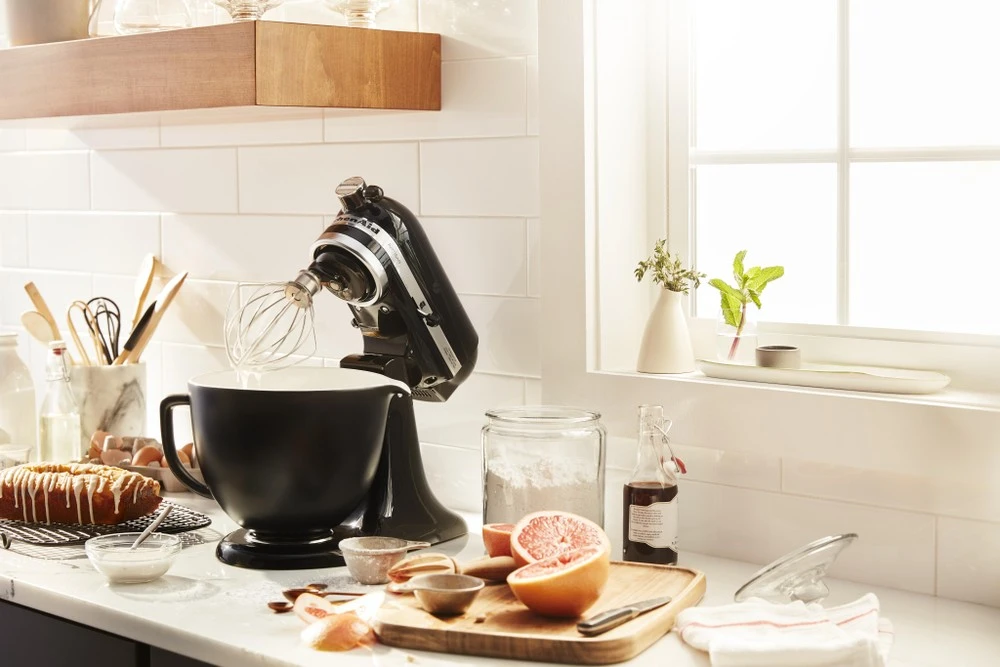 KitchenAid Keukenmachine Artisan - kantelbare kop - onyx zwart - 4.8 liter - 5KSM175PSEOB KitchenAid Keukenmachine Artisan - Kantelbare Kop - Onyx Zwart - 4.8 Liter - 5KSM175PSEOB -Praktische Winkel Voor Keukenbenodigdheden 8597015010205B15D 3