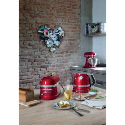 KitchenAid Waterkoker Artisan - Temperatuurregeling - Appelrood - 1.5 Liter - 5KEK1522ECA 5 KitchenAid Waterkoker Artisan - Temperatuurregeling - Appelrood - 1.5 Liter - 5KEK1522ECA -Praktische Winkel Voor Keukenbenodigdheden 8597800012305B15D 1