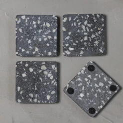 Jay Hill Onderzetters Terrazzo - Grijs - 10 X 10 Cm - 4 Stuks 4 Jay Hill Onderzetters Terrazzo - Grijs - 10 X 10 Cm - 4 Stuks -Praktische Winkel Voor Keukenbenodigdheden 8720364453169 4