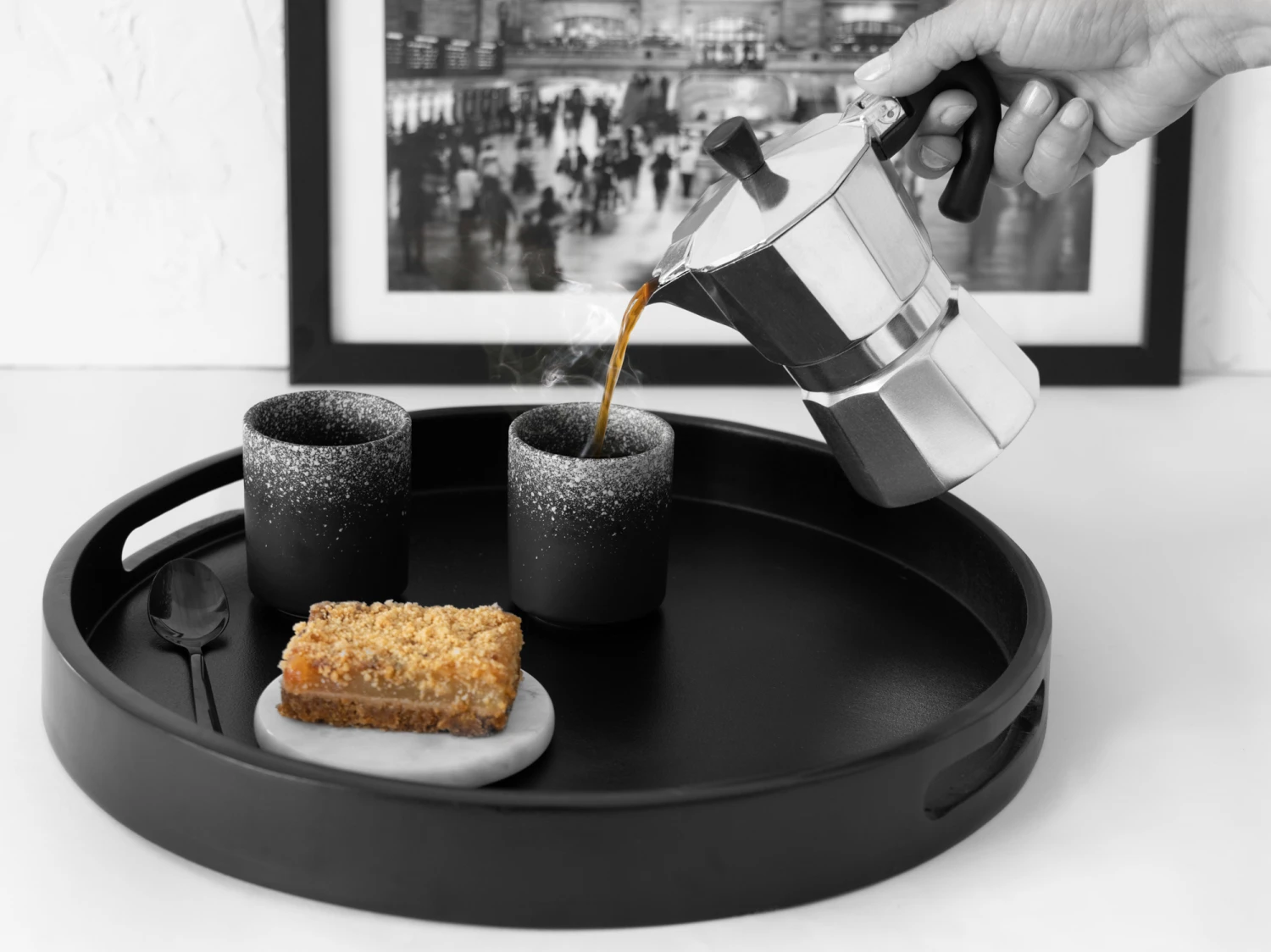 Jay Hill Dienblad Acacia Zwart ø 35 cm Jay Hill Dienblad Acacia Zwart ø 35 Cm -Praktische Winkel Voor Keukenbenodigdheden 8720364456047 3