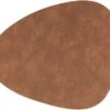 LIND DNA Placemat Nupo - Leer - Nature - 44 X 37 Cm 2 LIND DNA Placemat Nupo - Leer - Nature - 44 X 37 Cm -Praktische Winkel Voor Keukenbenodigdheden 982473 Table Mat Curve L Nupo nature 1