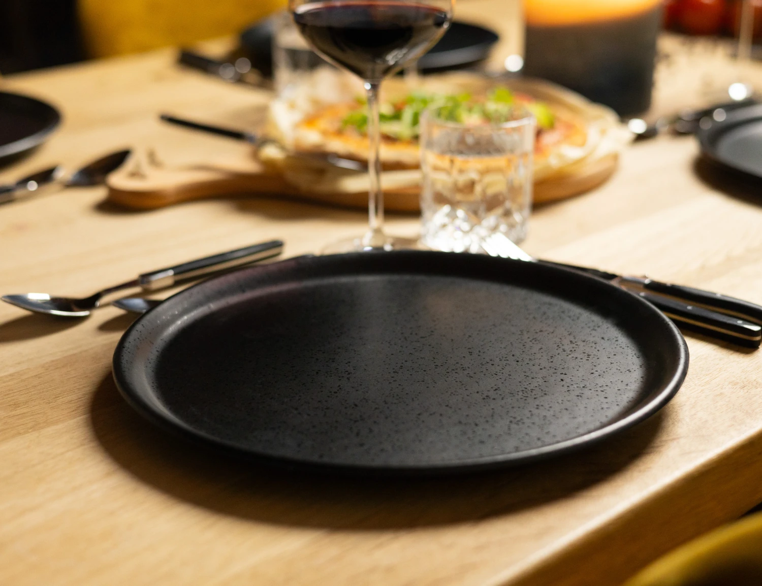 Jay Hill Pizzaborden Speckle Black - ø 32 cm - 4 stuks Jay Hill Pizzaborden Speckle Black - ø 32 Cm - 4 Stuks -Praktische Winkel Voor Keukenbenodigdheden AR7A5848