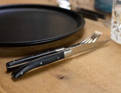 Jay Hill Bestekset Couvert Laguiole - Zwart - 4-delig 4 Jay Hill Bestekset Couvert Laguiole - Zwart - 4-delig -Praktische Winkel Voor Keukenbenodigdheden AR7A5876