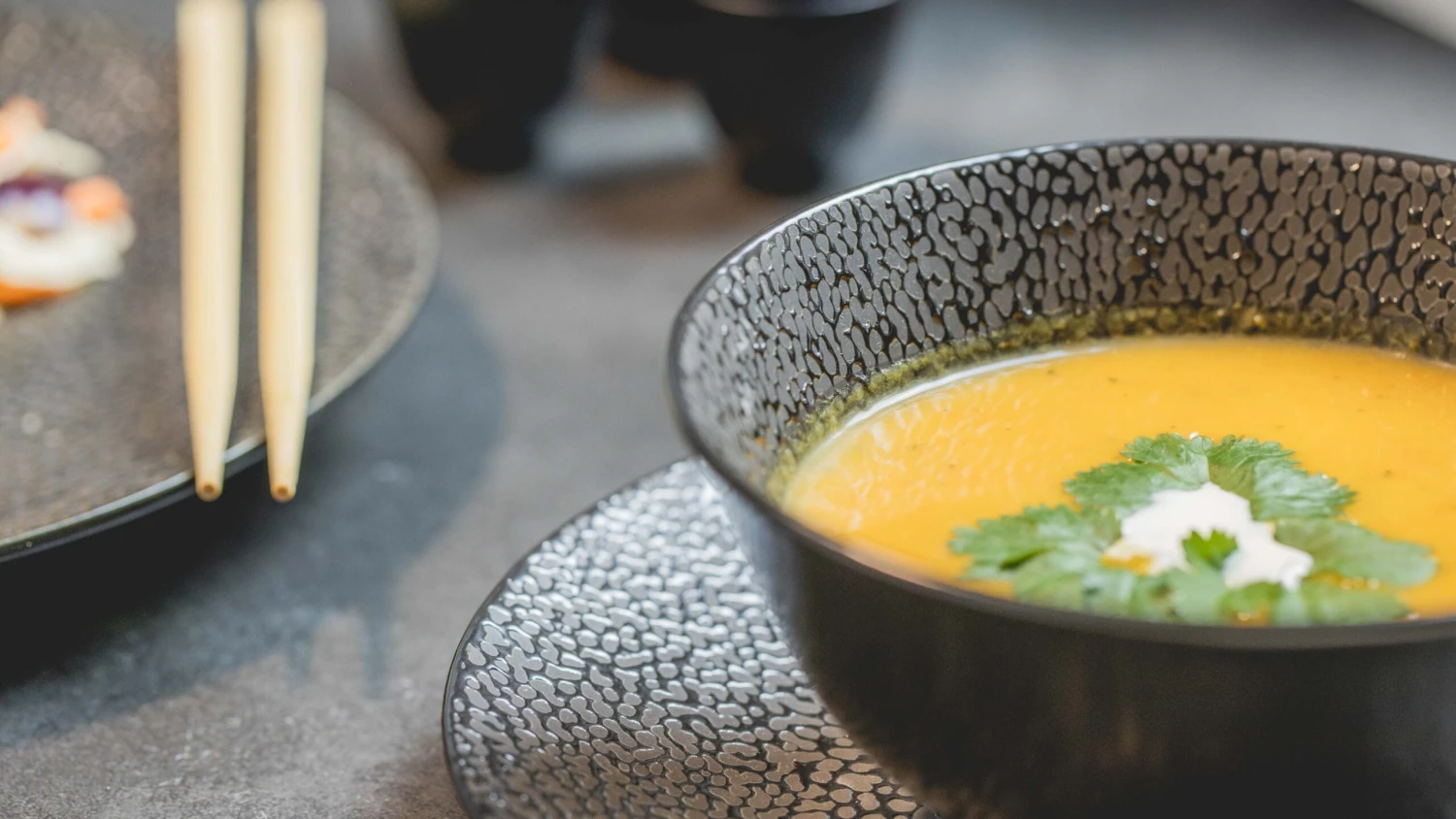 Cosy & Trendy Kom Candy Black ø 16 cm Cosy & Trendy Kom Candy Black ø 16 Cm -Praktische Winkel Voor Keukenbenodigdheden CandyBlack 7 scaled