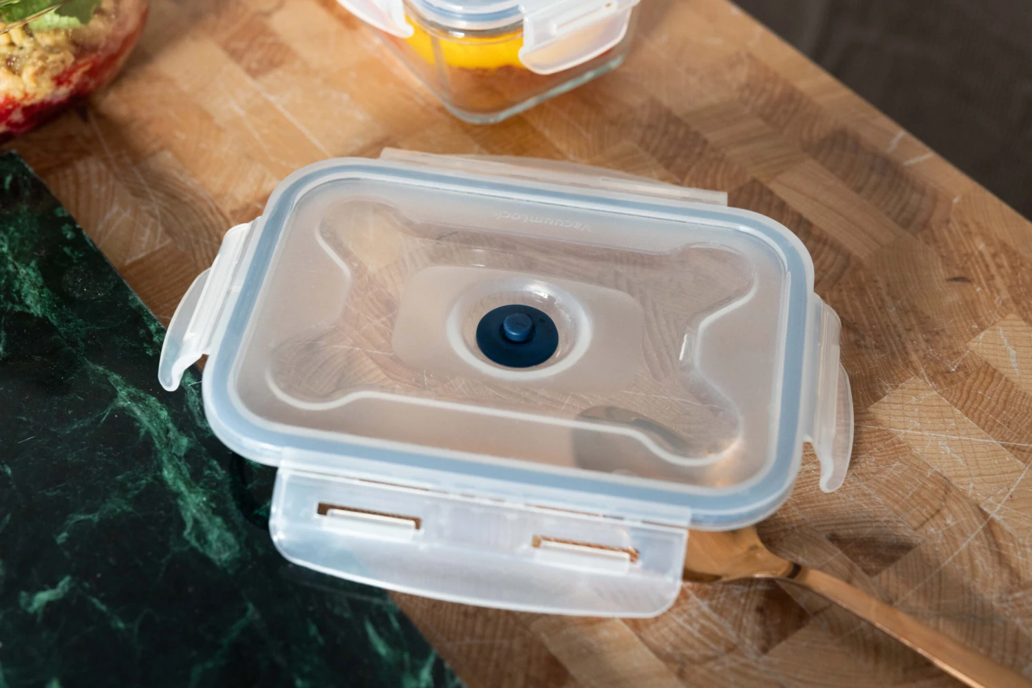 Sareva Vacuum Ovenschalen / Vershoudbakjes - Hittebestendig Glas - 3 delige set / 970 ml + 1.7 ltr Sareva Vacuum Ovenschalen / Vershoudbakjes - Hittebestendig Glas - 3 Delige Set / 970 Ml + 1.7 Ltr -Praktische Winkel Voor Keukenbenodigdheden Crumble in ovenschaal en vershoudbakjes 5 2 scaled