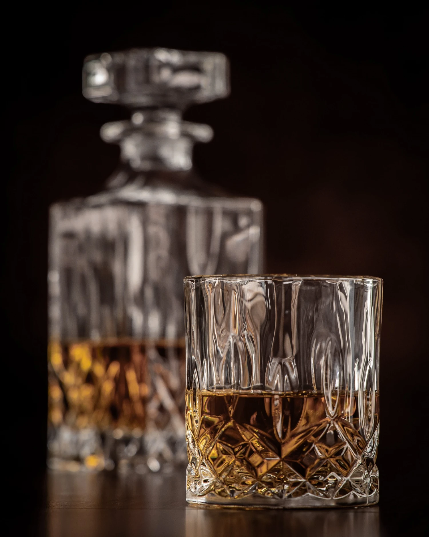 Cookinglife Whiskey Glazen / Cocktailglazen / Waterglazen Moray - 320 ml - 4 stuks Cookinglife Whiskey Glazen / Cocktailglazen / Waterglazen Moray - 320 Ml - 4 Stuks -Praktische Winkel Voor Keukenbenodigdheden Jay Hill whiskey gevuld 3 2