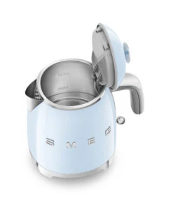 SMEG Waterkoker Mini - 1400 W - Pastelblauw - 800 Ml - 3 Kops - KLF05PBEU 4 SMEG Waterkoker Mini - 1400 W - Pastelblauw - 800 Ml - 3 Kops - KLF05PBEU -Praktische Winkel Voor Keukenbenodigdheden KLF05PBEU 11