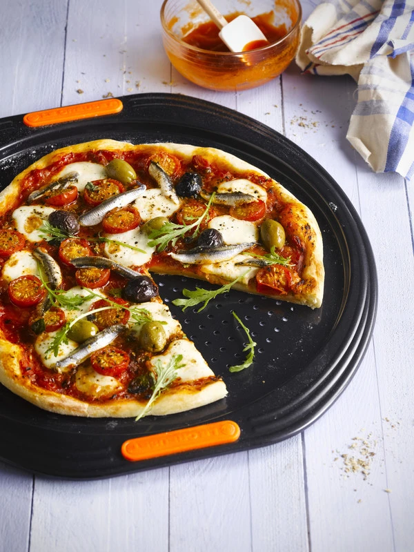 Le Creuset Pizzaplaat Patiliss - ø 33 cm Le Creuset Pizzaplaat Patiliss - ø 33 Cm -Praktische Winkel Voor Keukenbenodigdheden Le Creuset Pizzaplaat Sfeer