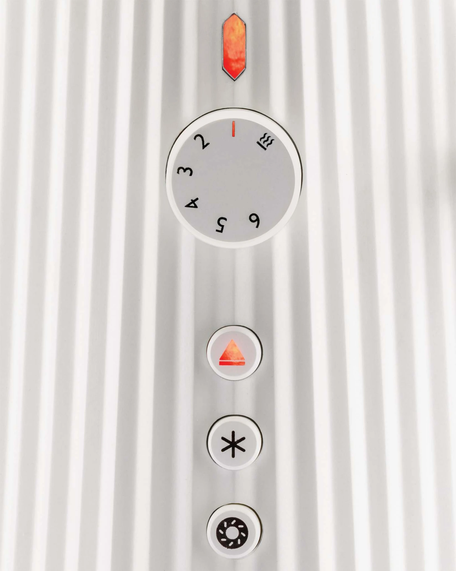 Alessi Broodrooster Plissé - 6 standen - Wit - Michele de Lucchi - MDL08 W Alessi Broodrooster Plissé - 6 Standen - Wit - Michele De Lucchi - MDL08 W -Praktische Winkel Voor Keukenbenodigdheden