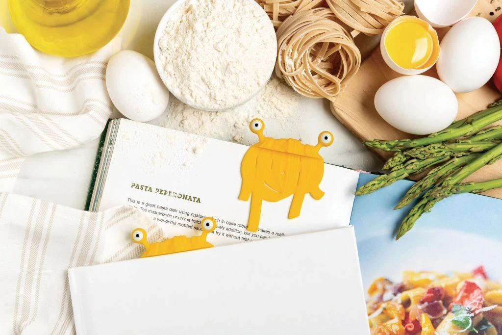 Ototo Boekenlegger Spaghetti Tale Ototo Boekenlegger Spaghetti Tale -Praktische Winkel Voor Keukenbenodigdheden Ototo Boekenlegger Spaghetti Tale 4