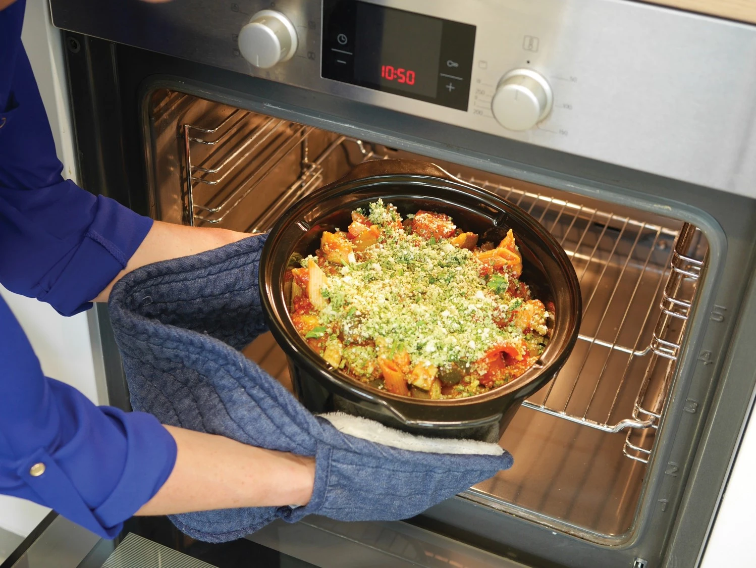 Crockpot Slowcooker - scharnierdeksel - 4.7 liter - CR052 Crockpot Slowcooker - Scharnierdeksel - 4.7 Liter - CR052 -Praktische Winkel Voor Keukenbenodigdheden Oven small