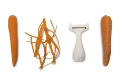 Peleg Design Dunschiller CatPeeler - Wit 4 Peleg Design Dunschiller CatPeeler - Wit -Praktische Winkel Voor Keukenbenodigdheden Peleg Design Dunschiller CatPeeler Wit 5
