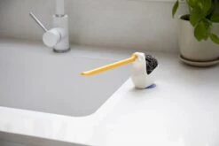 Peleg Design Gootsteenorganiser Pelix 5 Peleg Design Gootsteenorganiser Pelix -Praktische Winkel Voor Keukenbenodigdheden Peleg Design Gootsteenorganiser Pelix 4