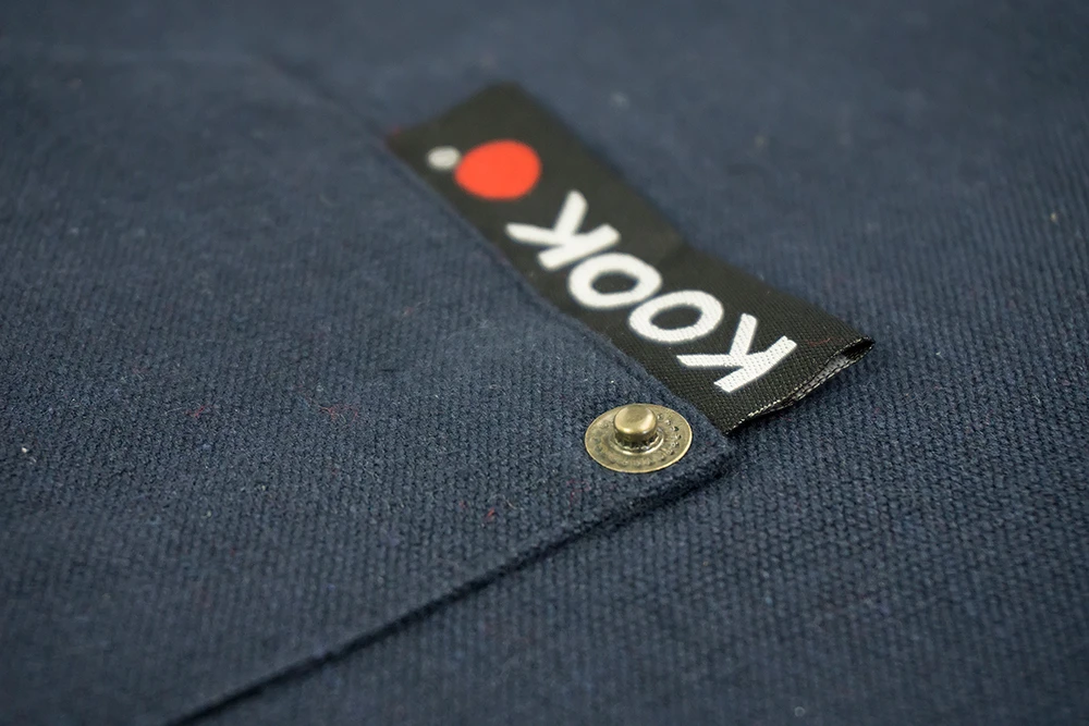 KOOK Keukenschort Recycled Donkerblauw 90 x 70 cm KOOK Keukenschort Recycled Donkerblauw 90 X 70 Cm -Praktische Winkel Voor Keukenbenodigdheden R21.094