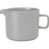 Blomus Schenkkan Pilare - Mirage Grey - 1 Liter 1 Blomus Schenkkan Pilare - Mirage Grey - 1 Liter -Praktische Winkel Voor Keukenbenodigdheden RS1765 blomus 63806 jug Mirage20Grey MIO 0