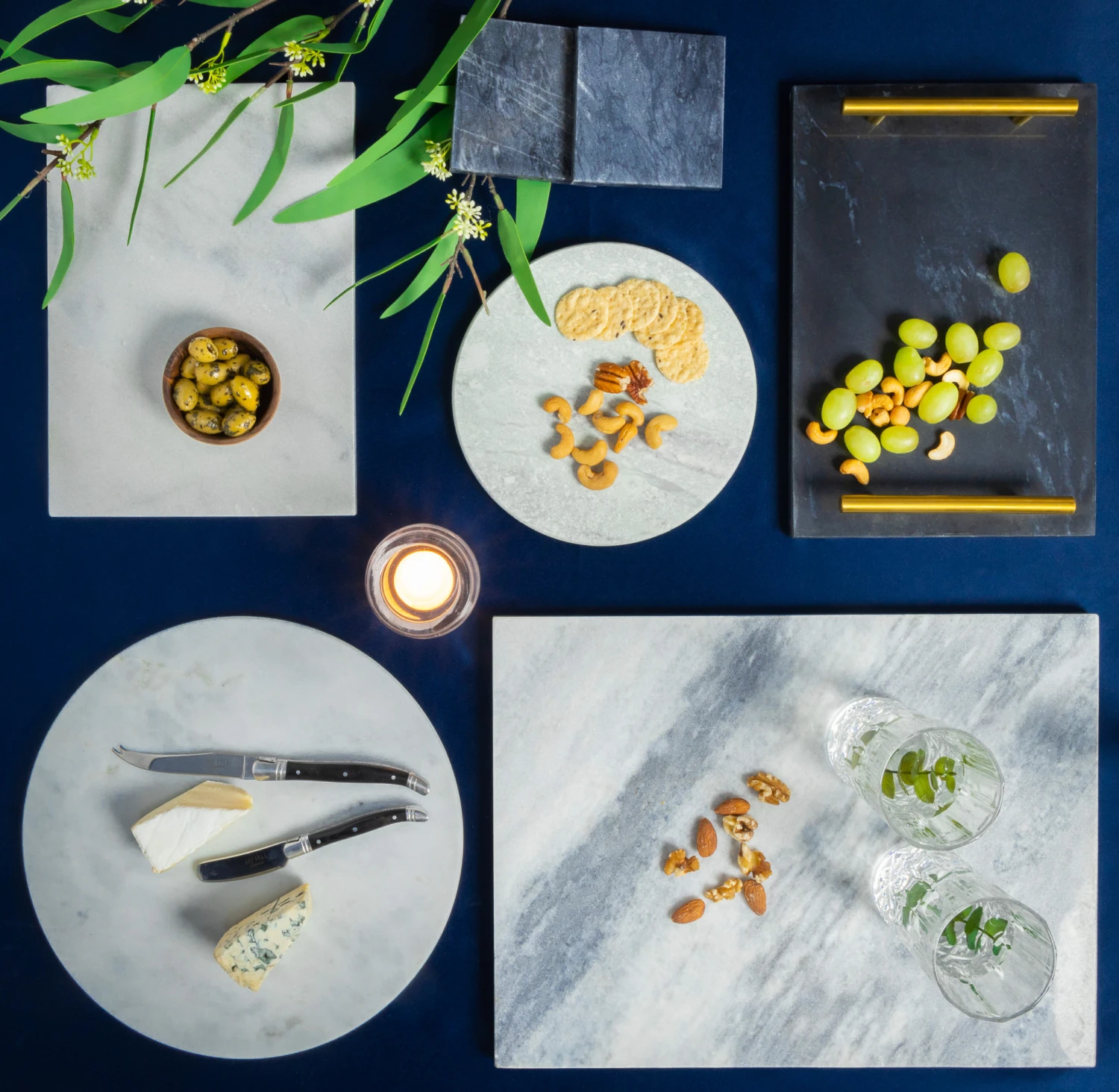 Jay Hill Snijplank / Serveerplank / Borrelplank Marmer - Grijs - ø 30 cm Jay Hill Snijplank / Serveerplank / Borrelplank Marmer - Grijs - ø 30 Cm -Praktische Winkel Voor Keukenbenodigdheden Serveerplank Grijs 6 2 2