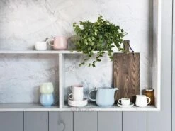 Maxwell & Williams Kop En Schotel Tint Blauw 100 Ml 4 Maxwell & Williams Kop En Schotel Tint Blauw 100 Ml -Praktische Winkel Voor Keukenbenodigdheden Tint Lifestyle Image 2 800x600 1