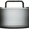 Iittala Kookpan Tools - RVS - ø 18 Cm / 2 Liter 1 Iittala Kookpan Tools - RVS - ø 18 Cm / 2 Liter -Praktische Winkel Voor Keukenbenodigdheden Tools casserole 2L 2 1