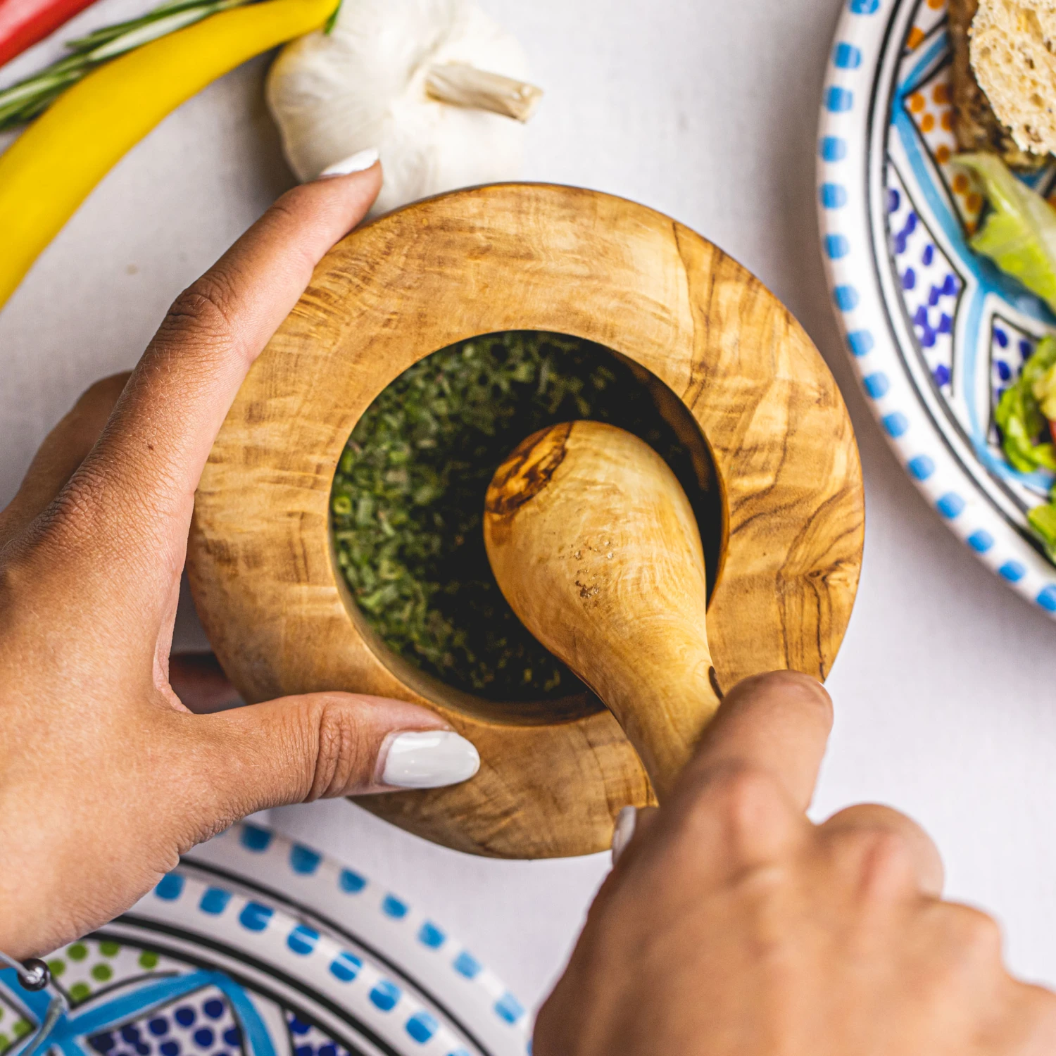 Jay Hill Vijzel Tunea - Olijfhout - ø 12 cm Jay Hill Vijzel Tunea - Olijfhout - ø 12 Cm -Praktische Winkel Voor Keukenbenodigdheden TuneaHand 9