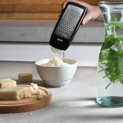 Boska Rasp Easy Grater 6 Boska Rasp Easy Grater -Praktische Winkel Voor Keukenbenodigdheden Web 853801 EXPLORE Easy Grater 2400x5B15D