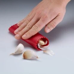 Westmark Knoflookpeller Peel-Fix 4 Westmark Knoflookpeller Peel-Fix -Praktische Winkel Voor Keukenbenodigdheden Westmark Knoflookpeller Peel Fix 3