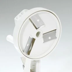 Westmark Bonensnijder / Snijbonenmolen Aluminium 4 Westmark Bonensnijder / Snijbonenmolen Aluminium -Praktische Winkel Voor Keukenbenodigdheden Westmark Snijbonenmolen Aluminium 3