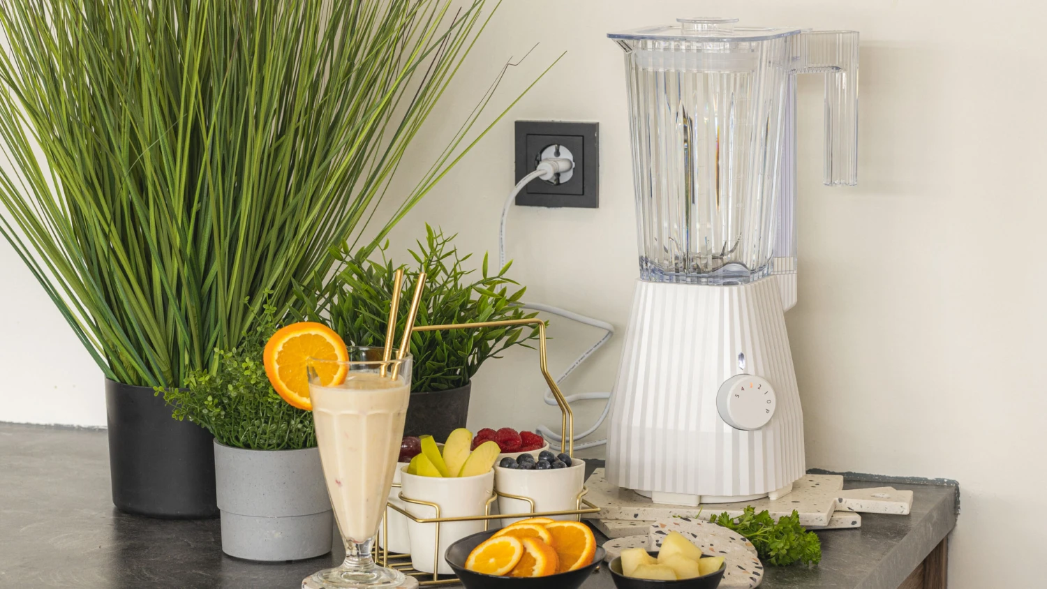 Alessi Blender Plissé - 5 snelheden + turbostand - Wit - Michele de Lucchi - 1.5 liter - MDL09 W Alessi Blender Plissé - 5 Snelheden + Turbostand - Wit - Michele De Lucchi - 1.5 Liter - MDL09 W -Praktische Winkel Voor Keukenbenodigdheden blender 3 scaled