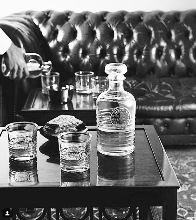 Bormioli Rocco Whiskey Karaf Officina 1825 - Transparant - 1 liter Bormioli Rocco Whiskey Karaf Officina 1825 - Transparant - 1 Liter -Praktische Winkel Voor Keukenbenodigdheden bormioli rocco officina