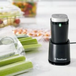 FoodSaver Vacumeermachine Handheld - Compact - VS1199X -Praktische Winkel Voor Keukenbenodigdheden handheldfoodsaver 5d934fb1daec82.32790361