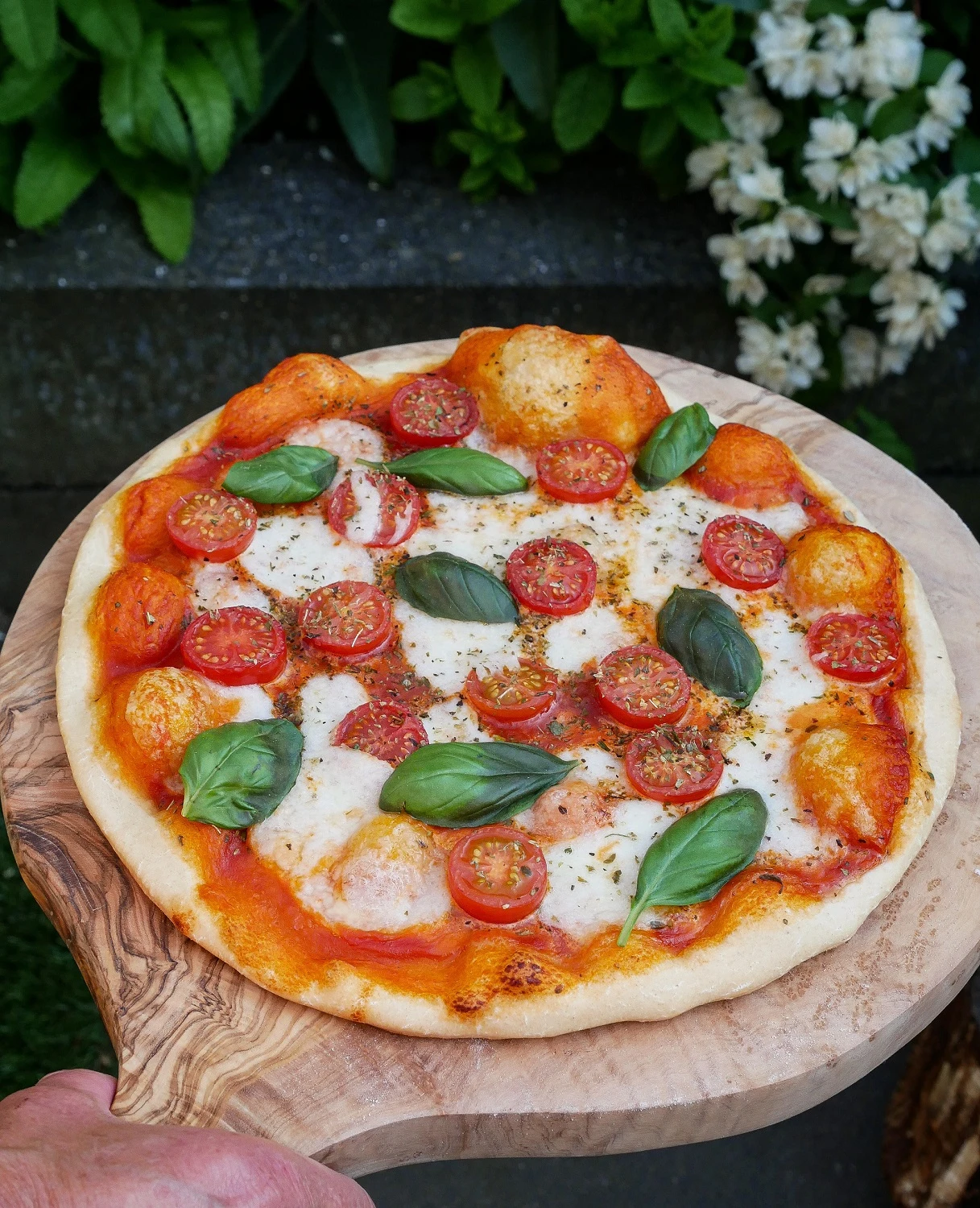 Jay Hill Serveerplank / Pizzaplank Tunea - Olijfhout - ø 30 cm Jay Hill Serveerplank / Pizzaplank Tunea - Olijfhout - ø 30 Cm -Praktische Winkel Voor Keukenbenodigdheden jay hill pizzaplank