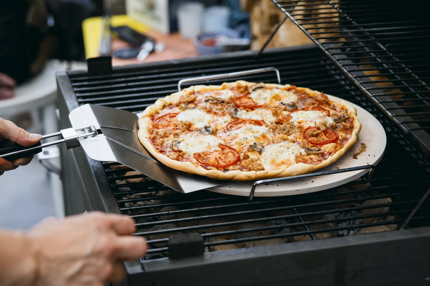 Jay Hill Pizzaschep - 20 x 26 cm Jay Hill Pizzaschep - 20 X 26 Cm -Praktische Winkel Voor Keukenbenodigdheden jay hill pizzaschep