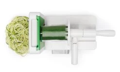 OXO Good Grips Spiraalsnijder Pro 7 OXO Good Grips Spiraalsnijder Pro -Praktische Winkel Voor Keukenbenodigdheden oxo spiraalsnijder pro 4