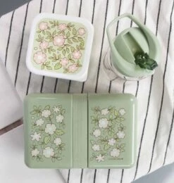 A Little Lovely Company Lunchbox - Groene Bloesems 4 A Little Lovely Company Lunchbox - Groene Bloesems -Praktische Winkel Voor Keukenbenodigdheden sbblsa49 lr 4 lunch box blossoms sage