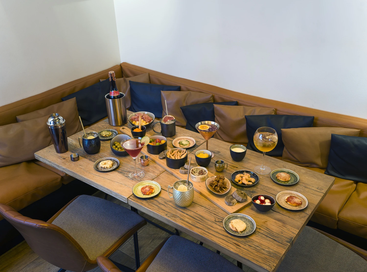 Cosy & Trendy Serveerplank - Hout - 80 x 14 cm Cosy & Trendy Serveerplank - Hout - 80 X 14 Cm -Praktische Winkel Voor Keukenbenodigdheden sfeer 1