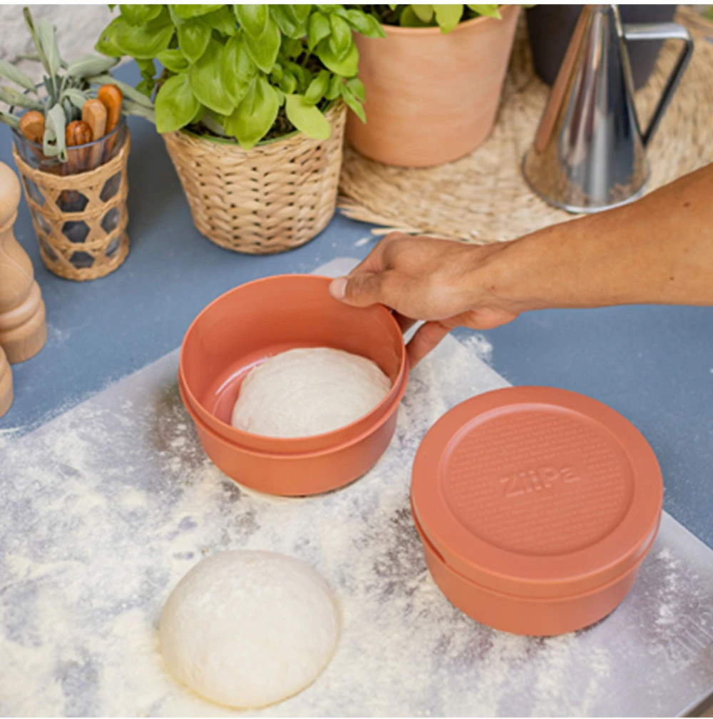 ZiiPa Pizzadeeg doos - ø 16 cm / 250 gram - Terracotta - 6 stuks ZiiPa Pizzadeeg Doos - ø 16 Cm / 250 Gram - Terracotta - 6 Stuks -Praktische Winkel Voor Keukenbenodigdheden spetina 6 pizza dough boxes terracotta 1